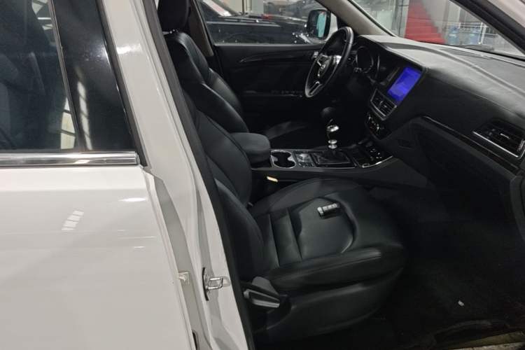 Used Zotye T600 2016 Sports Edition 1.5T Manual Luxury Model Right Front Seat