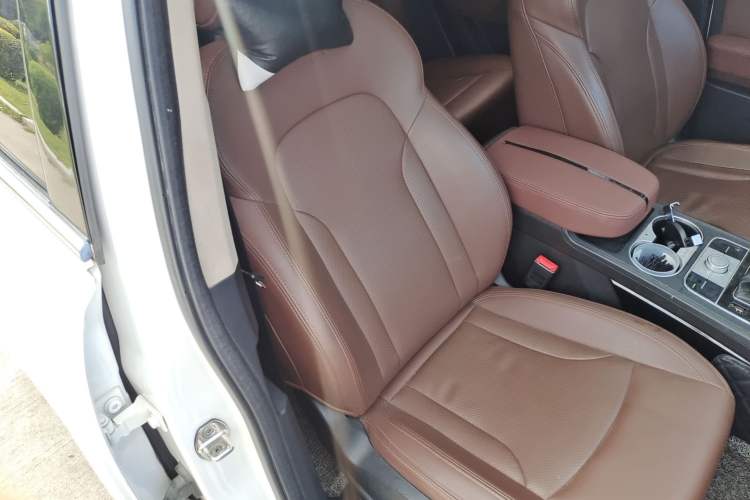Used Zotye T600 2016 Sport Edition 1.5T Manual Luxury Model Right Front Seat