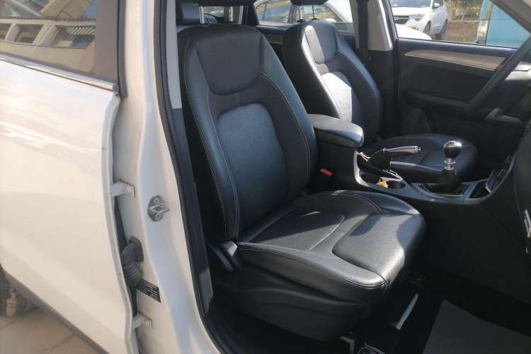 Used Zotye T600 2016 1.5T Manual Elite Edition Right Front Seat