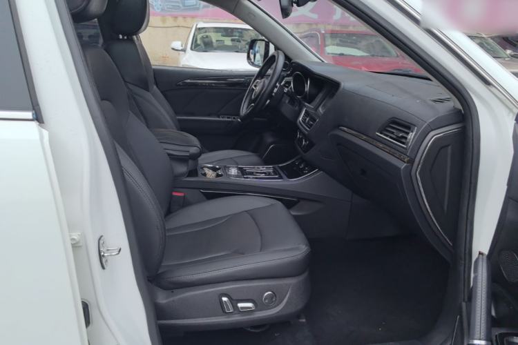 Used Zotye T600 2016 Sport Edition 2.0T DCT Luxury Model Right Front Seat