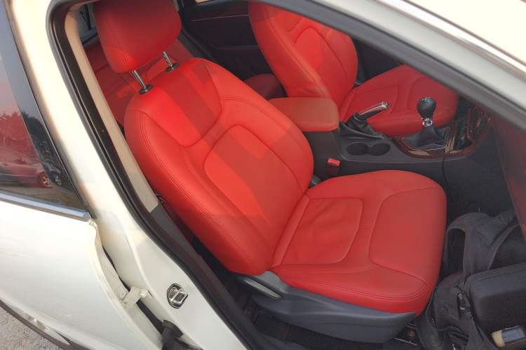 Used Zotye T600 2016 1.5T Manual Elite Edition Right Front Seat