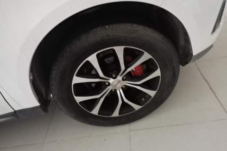 Used Zotye T600 2016 Sport Edition 1.5T Manual Luxury Model Right Front Wheel Hub