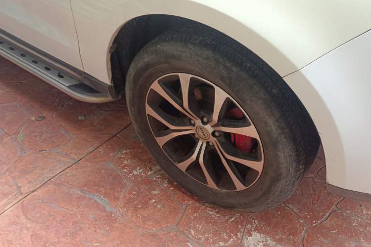 Used Zotye T600 2016 Sport Edition 1.5T Manual Luxury Model Right Front Wheel Hub