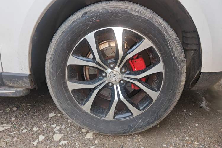 Used Zotye T600 2016 Sport Edition 2.0T DCT Prestige Model Right Front Wheel Hub