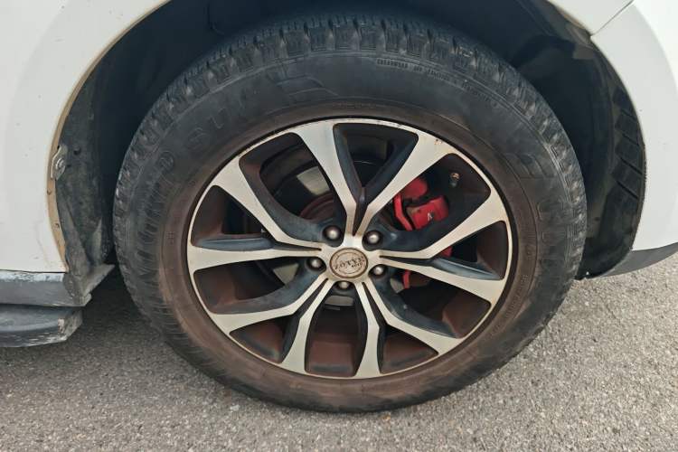 Used Zotye T600 2016 Sport Edition 2.0T DCT Prestige Model Right Front Wheel Hub