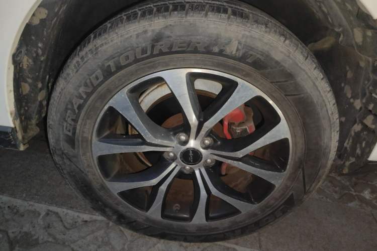 Used Zotye T600 2016 Sports Edition 1.5T Manual Luxury Model Right Front Wheel Hub