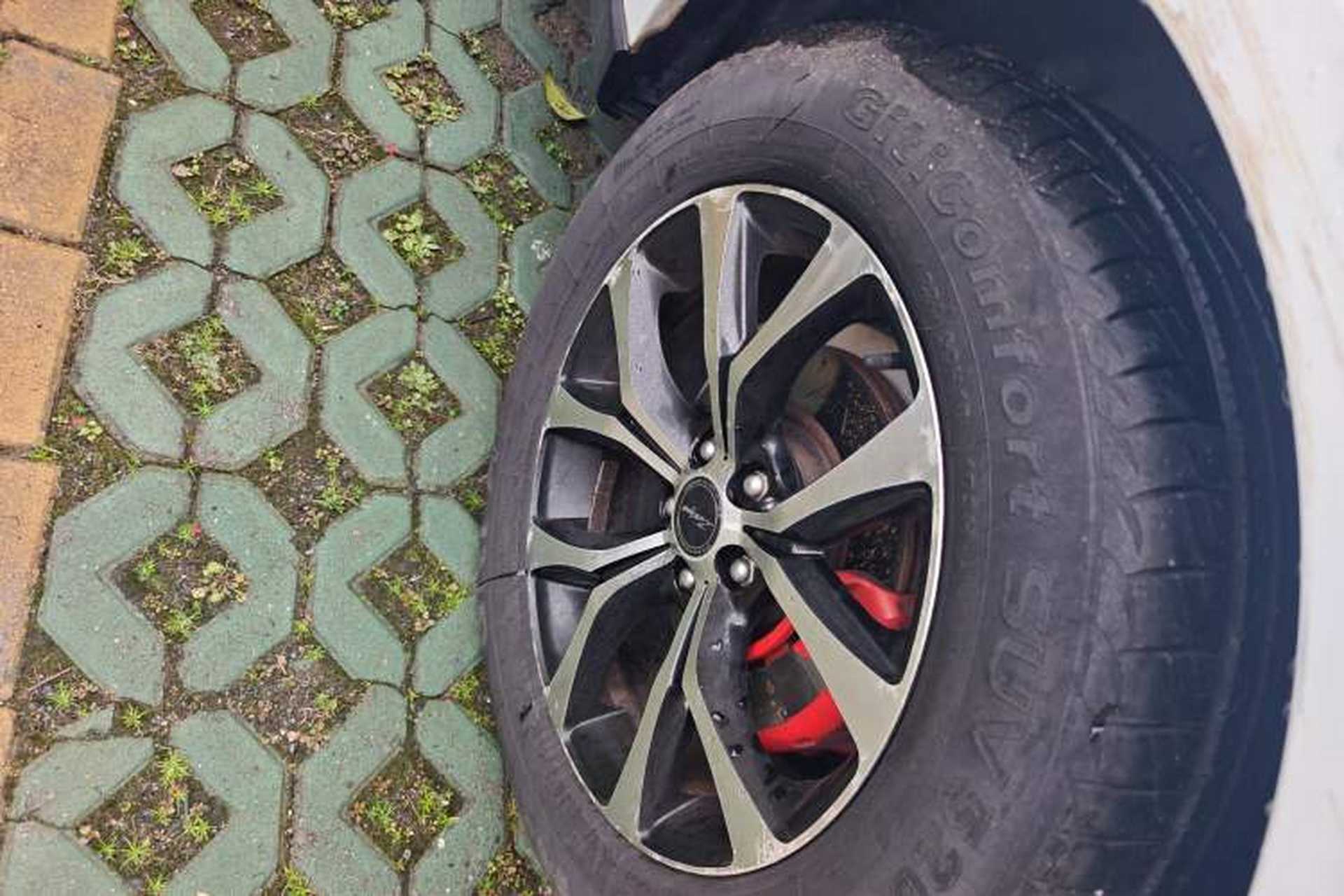 Used Zotye T600 2016 Sport Edition 2.0T DCT Prestige Model Right Front Wheel Hub