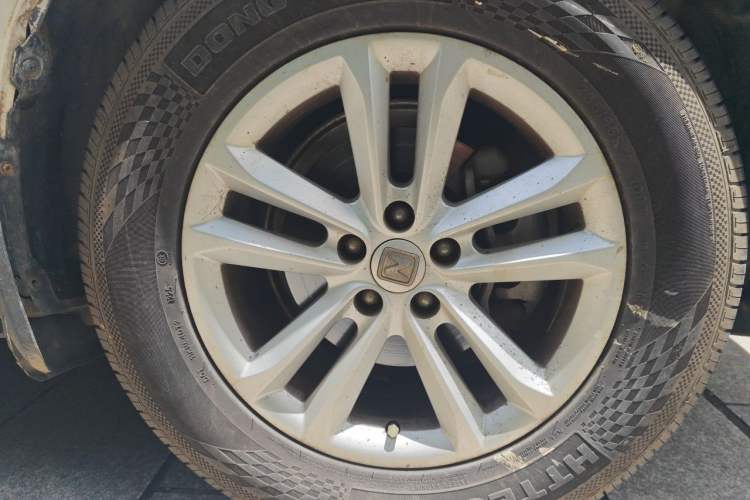 Used Zotye T600 2016 1.5T Manual Luxury Edition Right Front Wheel Hub