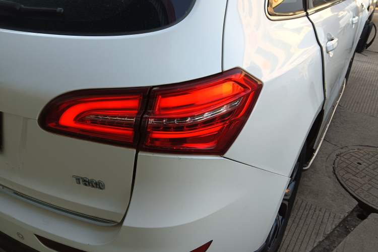 Used Zotye T600 2016 Sports Edition 1.5T Manual Luxury Model Right Rear Taillight