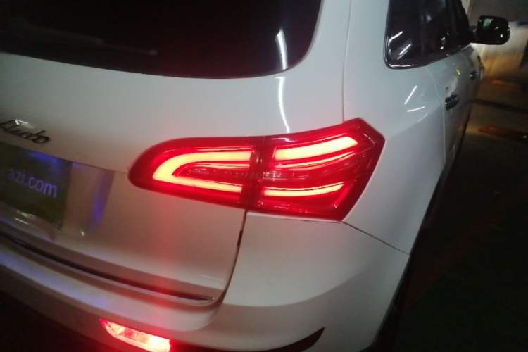 Used Zotye T600 2016 Sport Edition 2.0T DCT Prestige Model Right Rear Taillight