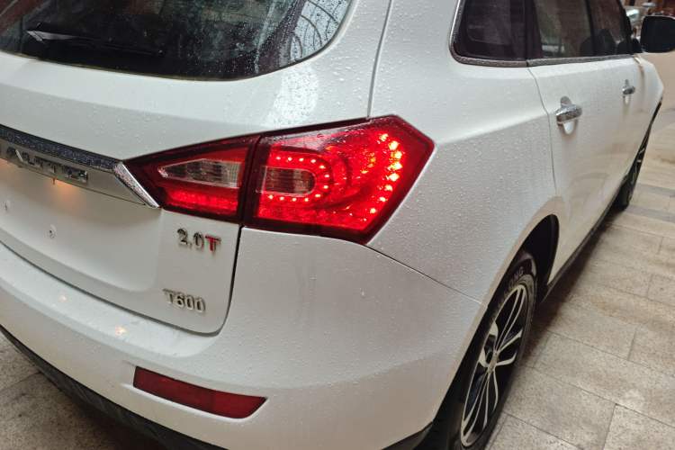 Used Zotye T600 2016 2.0T DCT Prestige Edition Right Rear Taillight