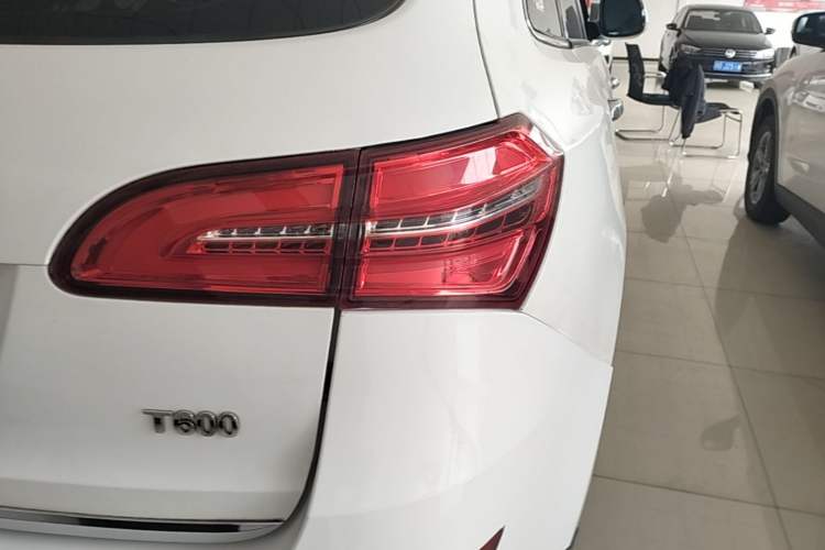 Used Zotye T600 2016 Sport Edition 1.5T Manual Luxury Model Right Rear Taillight