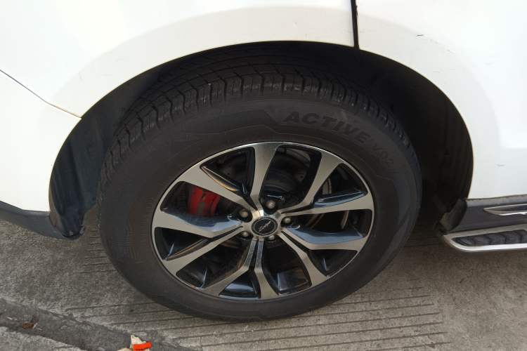 Used Zotye T600 2016 Sports Edition 1.5T Manual Luxury Model Right Rear Wheel Hub