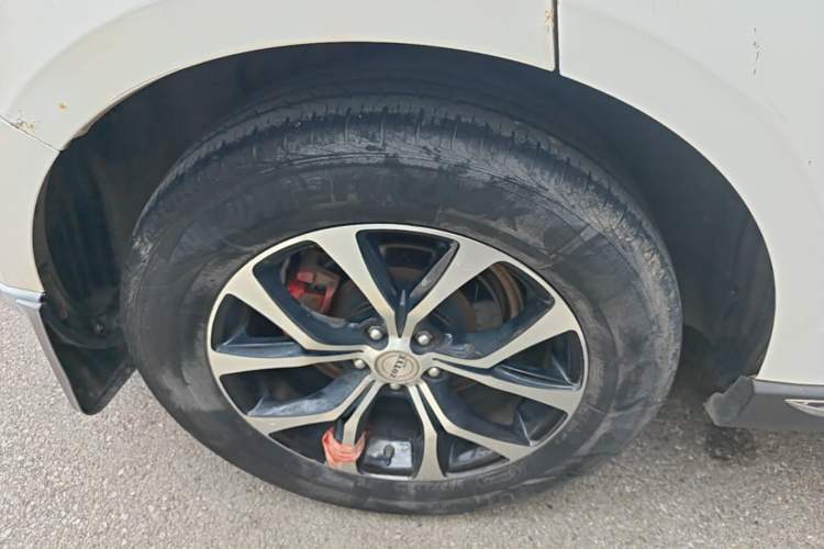 Used Zotye T600 2016 Sport Edition 2.0T DCT Prestige Model Right Rear Wheel Hub