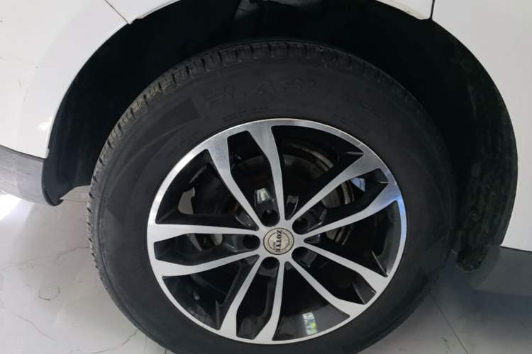 Used Zotye T600 2016 2.0T DCT Prestige Edition Right Rear Wheel Hub