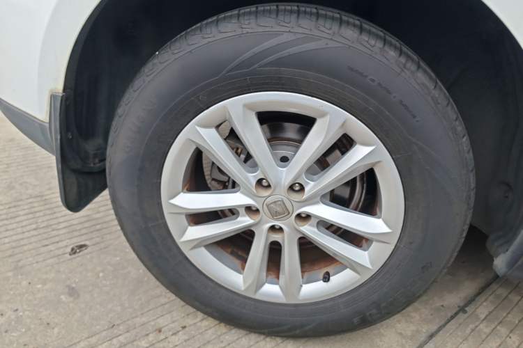 Used Zotye T600 2016 1.5T Manual Luxury Edition Right Rear Wheel Hub