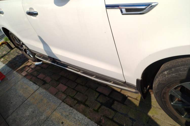 Used Zotye T600 2016 Sport Edition 1.5T Manual Luxury Model Right Side Sill