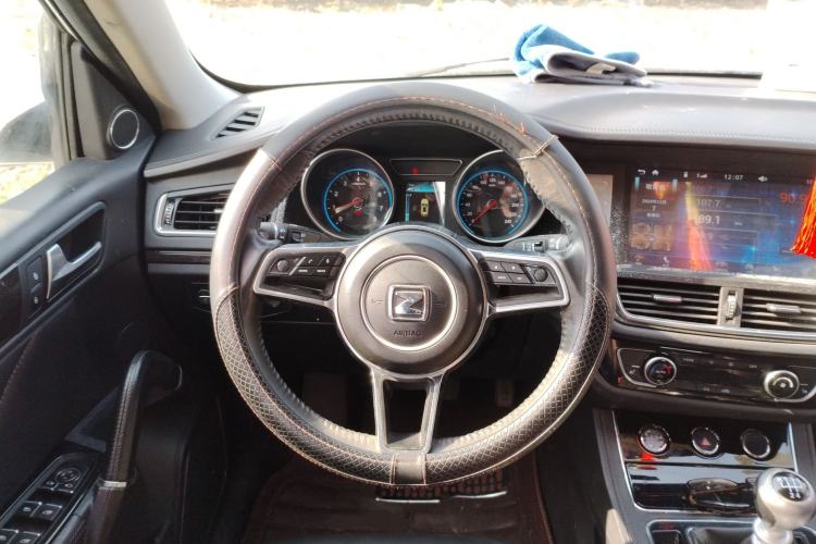 Used Zotye T600 2016 Sports Edition 1.5T Manual Luxury Model Steering Wheel