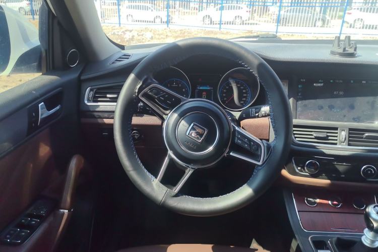 Used Zotye T600 2016 Sports Edition 1.5T Manual Luxury Model Steering Wheel