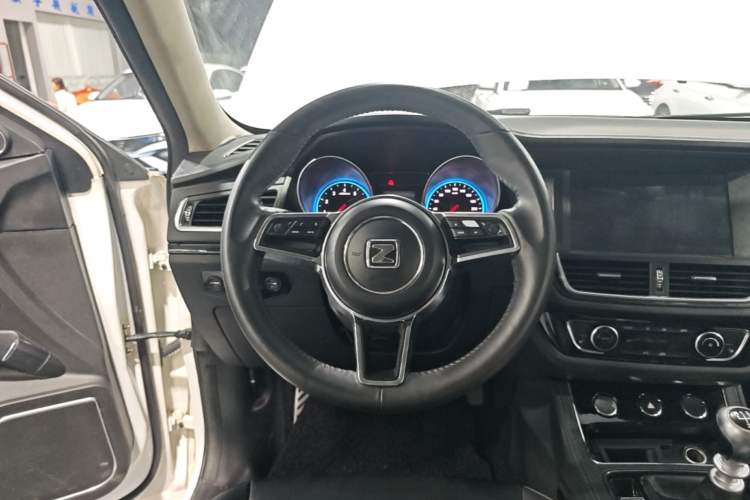 Used Zotye T600 2016 Sports Edition 1.5T Manual Luxury Model Steering Wheel