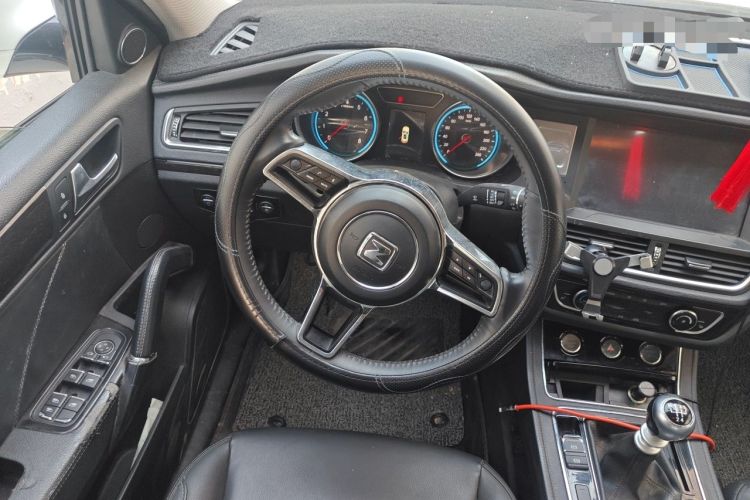 Used Zotye T600 2016 Sports Edition 1.5T Manual Luxury Model Steering Wheel