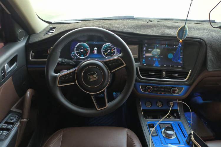 Used Zotye T600 2016 Sport Edition 2.0T DCT Luxury Model Steering Wheel