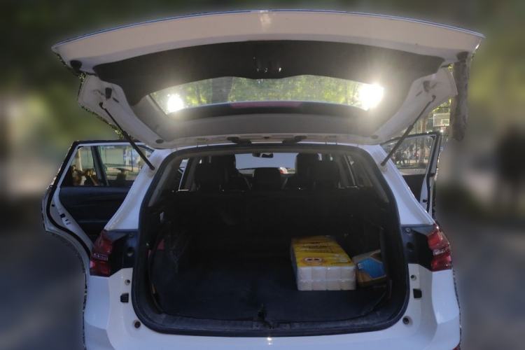 Used Zotye T600 2016 Sports Edition 1.5T Manual Luxury Model Trunk