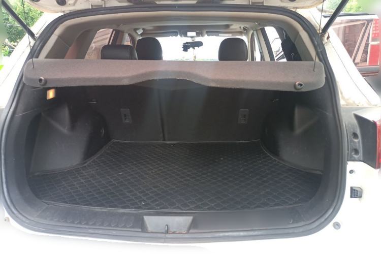 Used Zotye T600 2016 1.5T Manual Elite Edition Trunk
