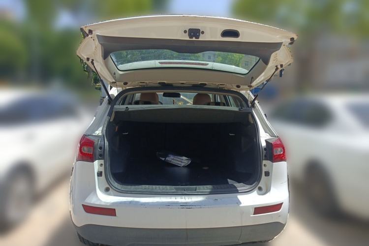 Used Zotye T600 2016 1.5T Manual Elite Edition Trunk