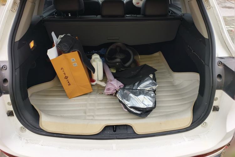 Used Zotye T600 2016 Sport Edition 2.0T DCT Prestige Model Trunk