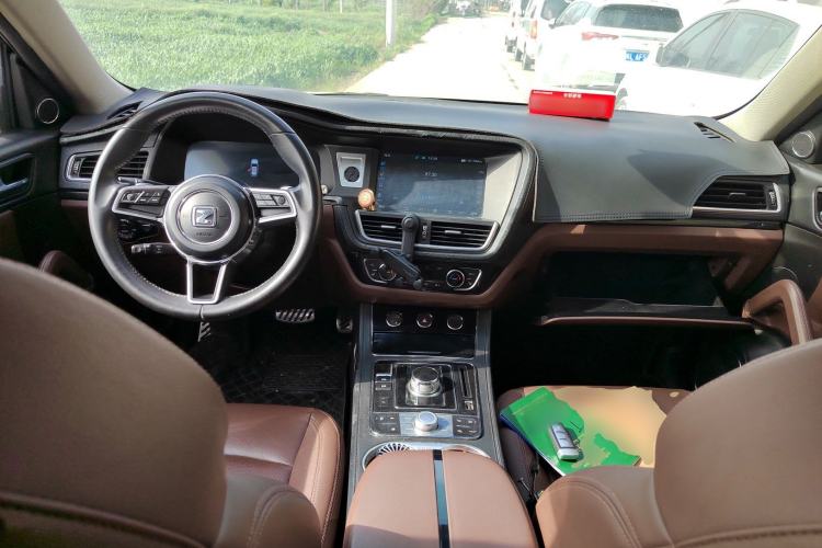 Used Zotye T600 2016 2.0T DCT Prestige Edition Center Console