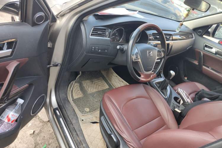 Used Zotye T600 2016 Family Edition 2.0T Manual Luxury Version Driver Seat