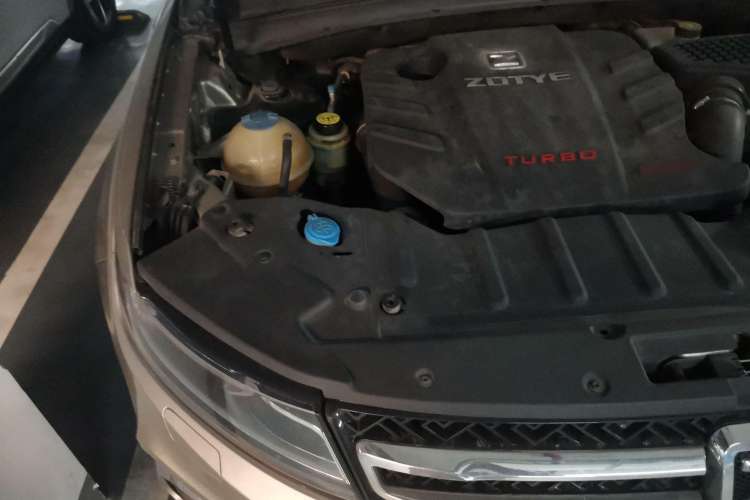 Used Zotye T600 2016 Sport Edition 2.0T DCT Prestige Model Engine Bay Right