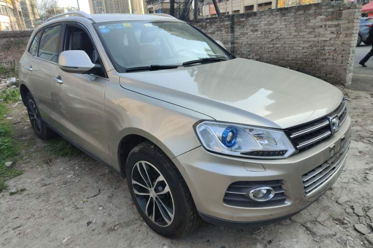 Used Zotye T600 2016 Family Edition 2.0T Manual Luxury Version Front Right 45 Deg