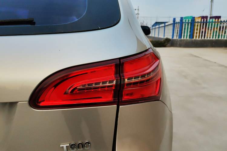 Used Zotye T600 2016 Sport Edition 1.5T Manual Prestige Model Right Rear Taillight