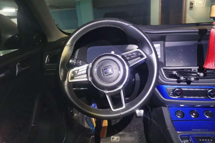 Used Zotye T600 2016 Sport Edition 2.0T DCT Prestige Model Steering Wheel