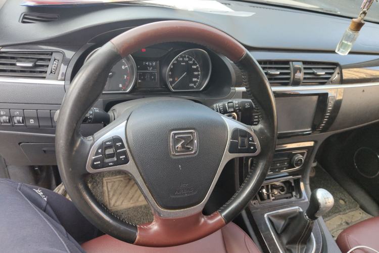 Used Zotye T600 2016 Family Edition 2.0T Manual Luxury Version Steering Wheel