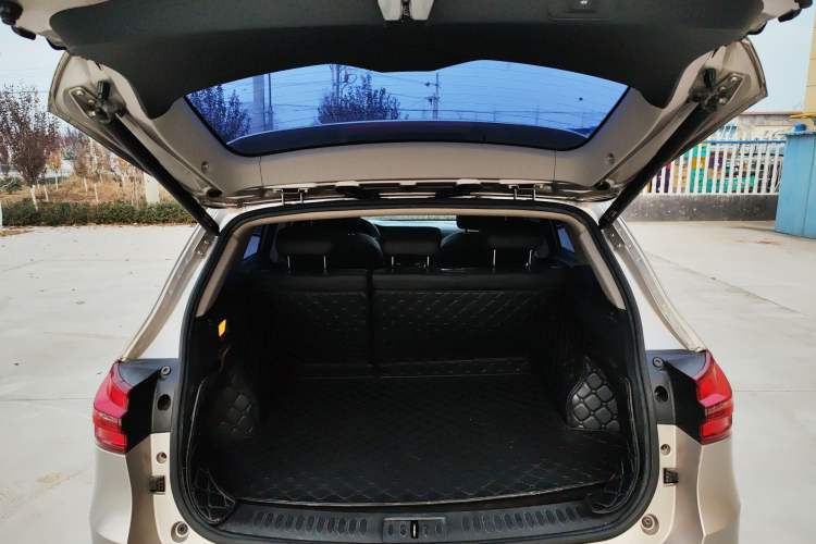 Used Zotye T600 2016 Sport Edition 1.5T Manual Prestige Model Trunk