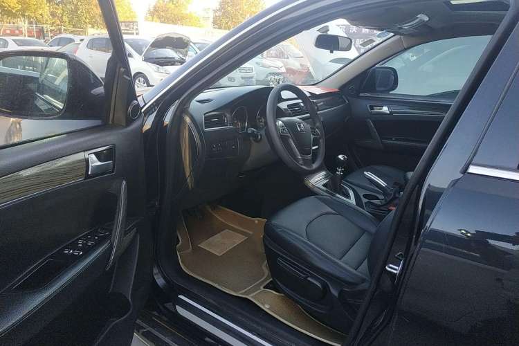 Used Zotye T600 2017 1.5T Manual Luxury New Year Edition Driver Seat