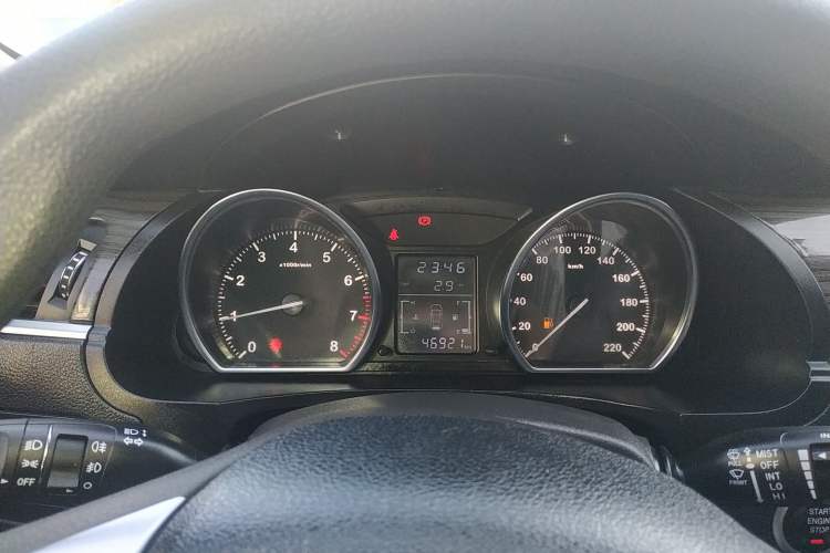 Used Zotye T600 2017 1.5T Manual Luxury New Year Edition Instrument Cluster