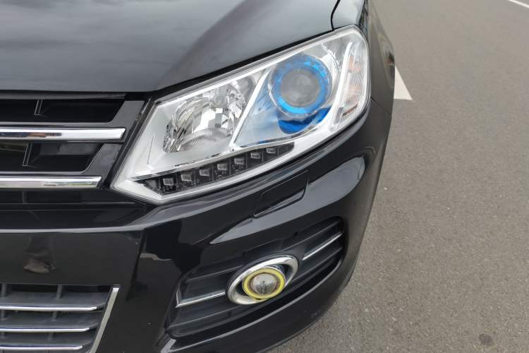Used Zotye T600 2017 1.5T Manual Elite New Year Edition Left Front Headlight