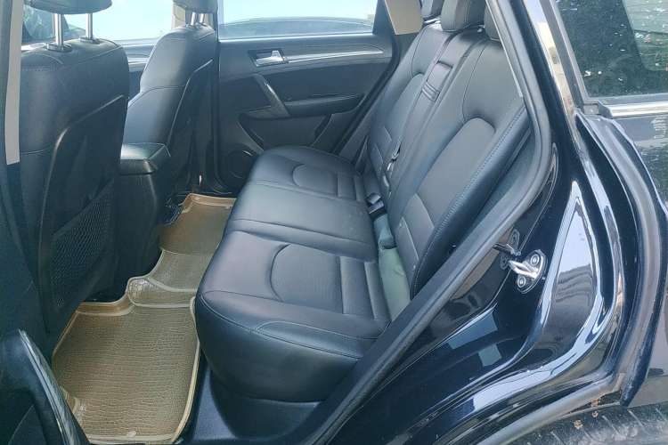 Used Zotye T600 2017 1.5T Manual Luxury New Year Edition Left Rear Seat
