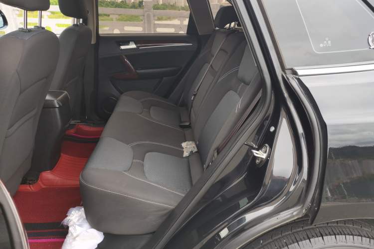 Used Zotye T600 2017 1.5T Manual Elite New Year Edition Left Rear Seat