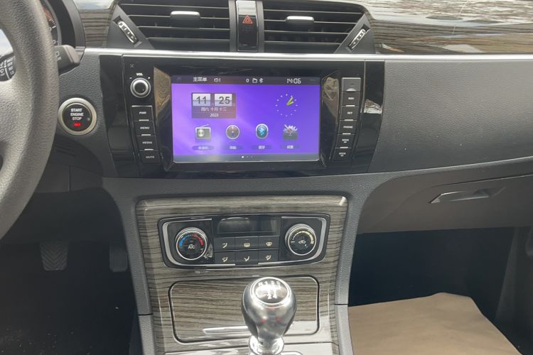 Used Zotye T600 2017 1.5T Manual Luxury New Year Edition Audio And AC Panel