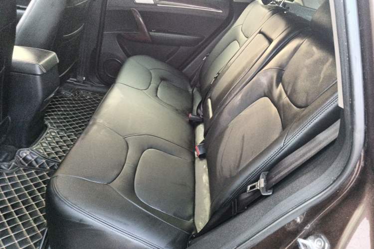 Used Zotye T600 2017 1.5T Manual Elite New Year Edition Interior 1