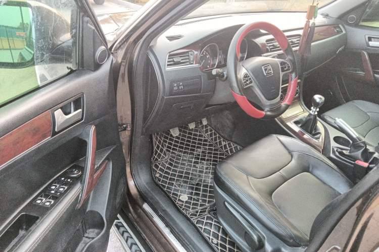 Used Zotye T600 2017 1.5T Manual Elite New Year Edition Interior 2
