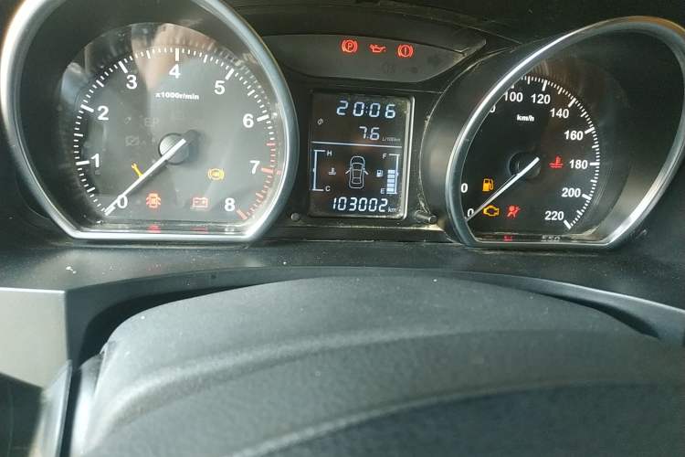 Used Zotye T600 2017 1.5T Manual Elite New Year Edition Odometer Close Up