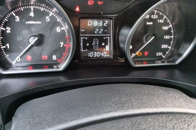 Used Zotye T600 2017 1.5T Manual Elite New Year Edition Odometer Close Up