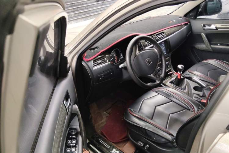 Used Zotye T600 2017 1.5T Manual Luxury New Year Edition Driver Seat