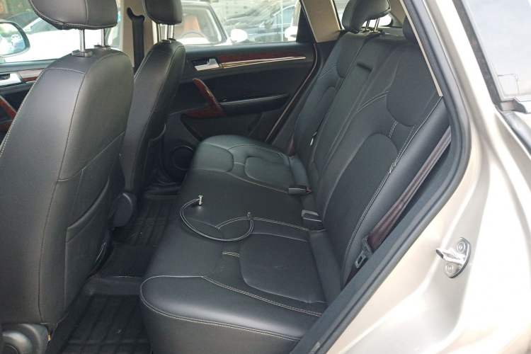 Used Zotye T600 2017 1.5T Manual Elite New Year Edition Left Rear Seat